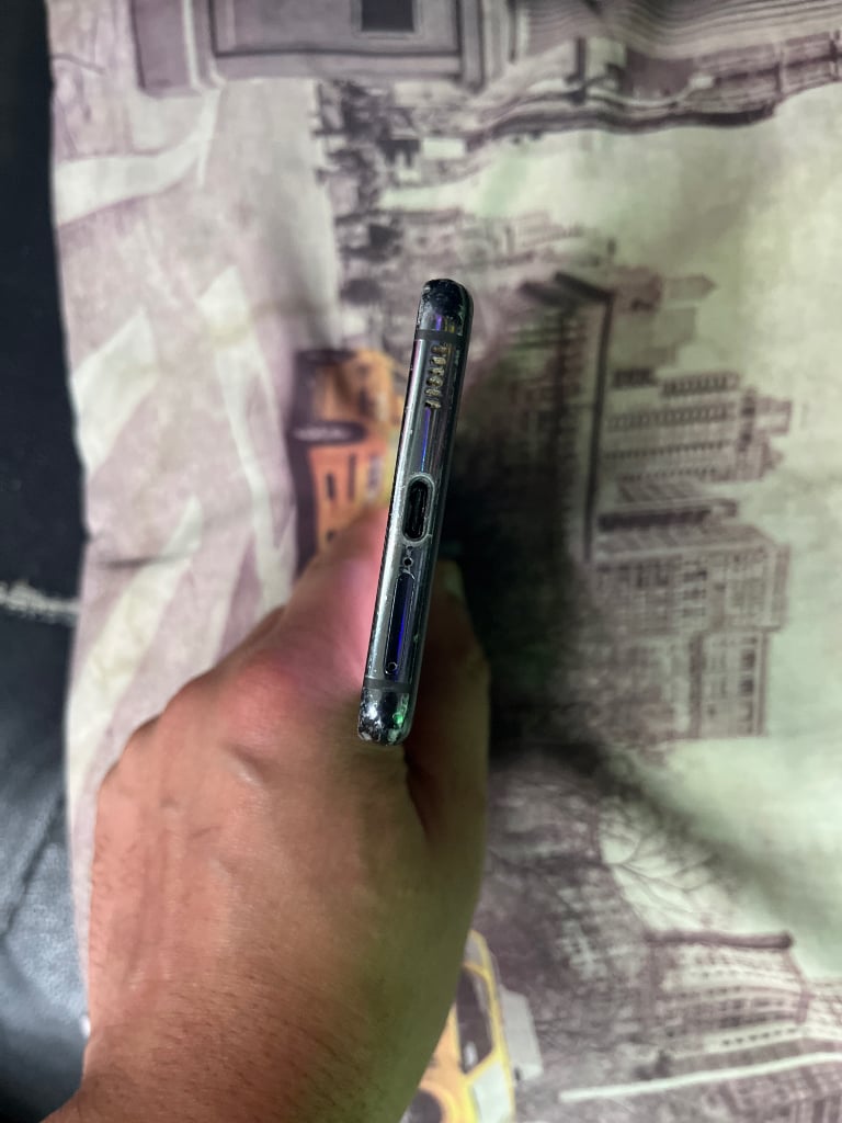 Samsung S21 5g Crack front glass 