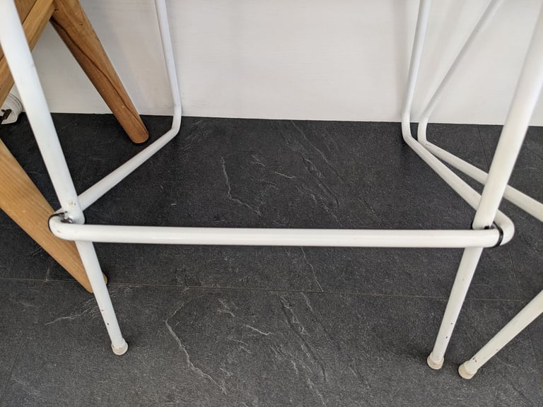 2 x barstools - £10
