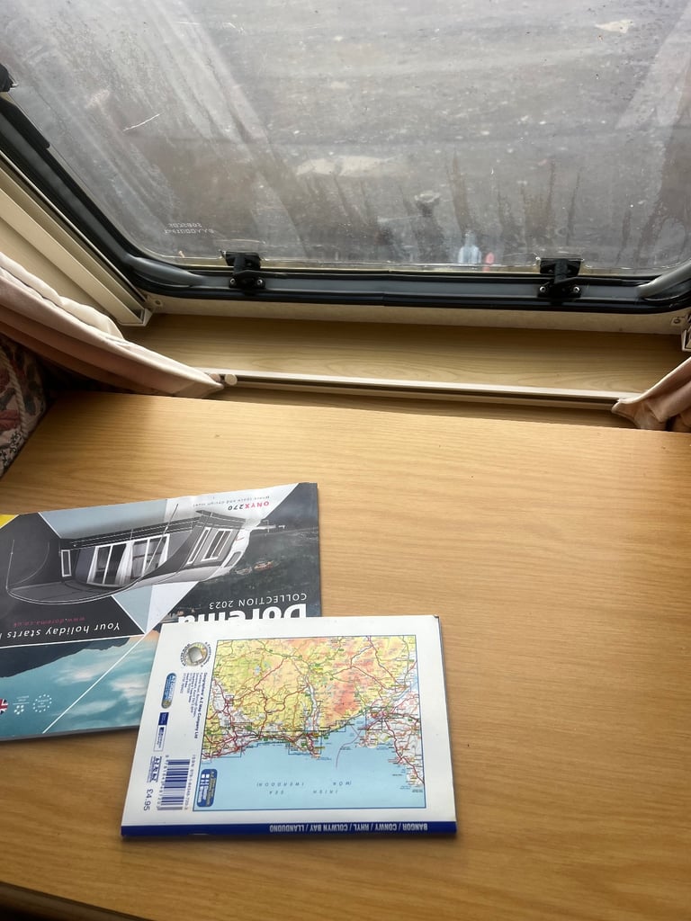 5 berth Bailey Ranger with awning. Can deliver.