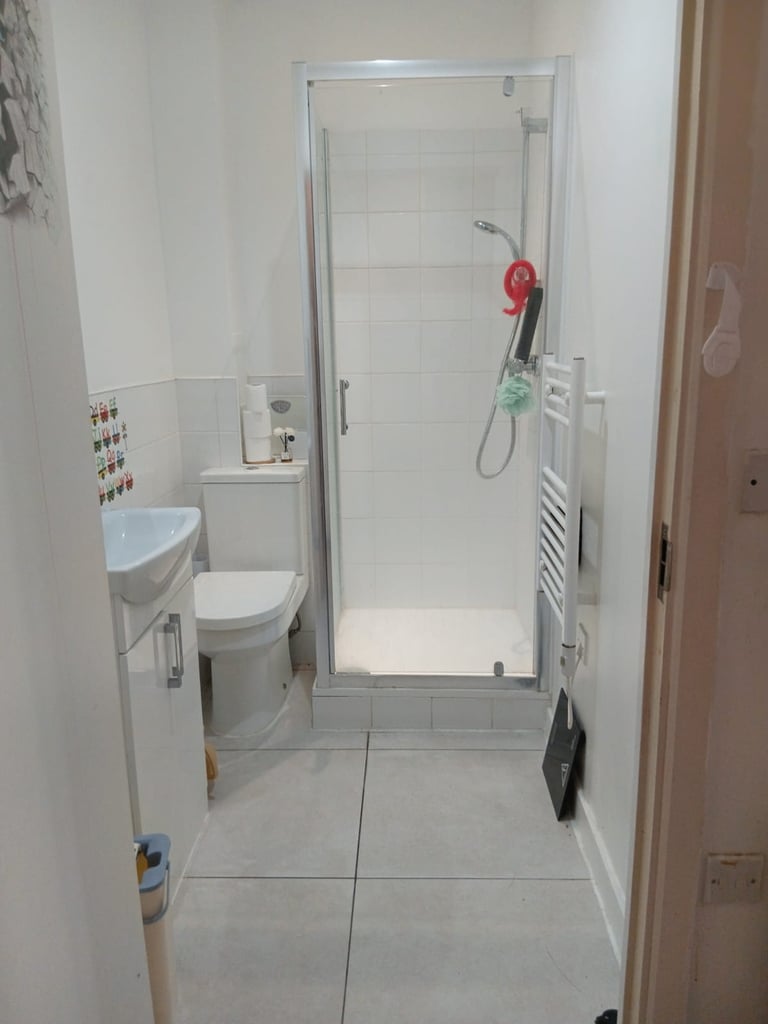 Spacious and Cosy Single Room available for Rent in – UB2 5QJ