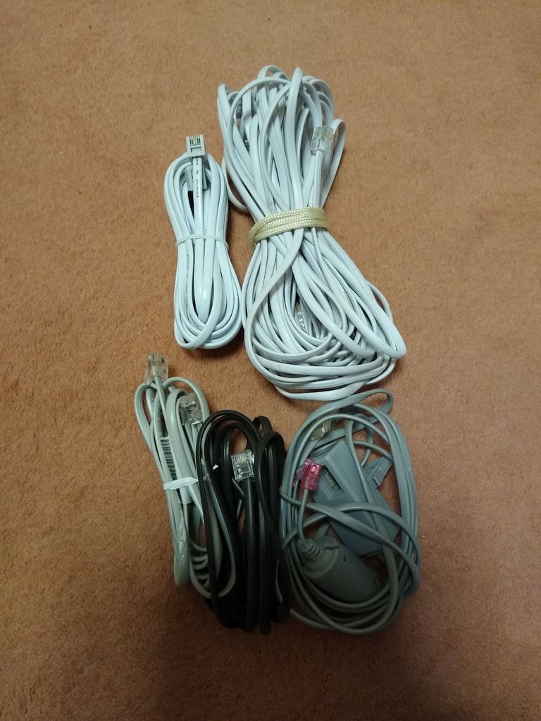 Various computer connectors 