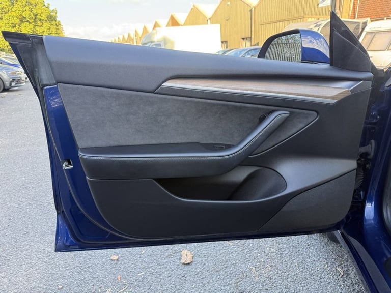 2021 Tesla Model 3 Standard Plus 4dr Auto SALOON ELECTRIC Automatic