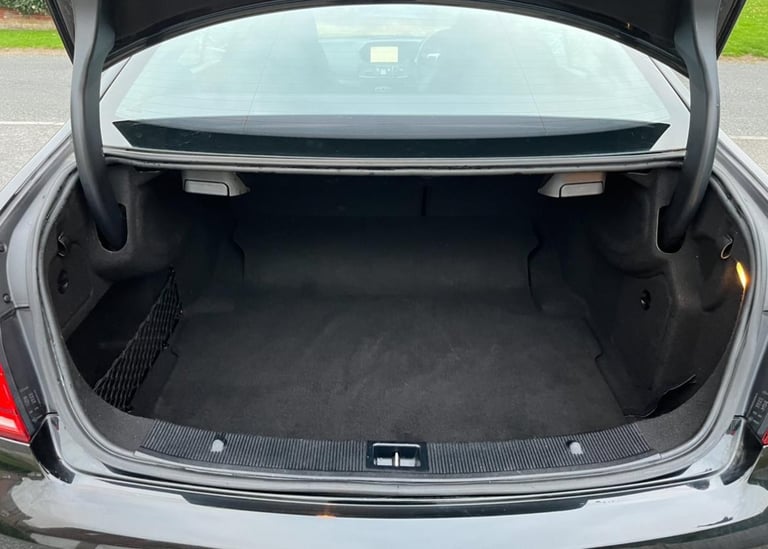 2015 MERCEDES-BENZ E250 CDi AMG LINE AUTO GENUINE 89K 9 SERVICES LONG MOT LOVELY