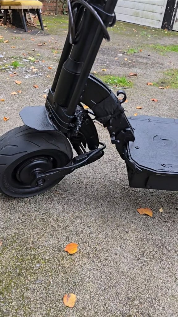 Electric scooter black edition+proof of purchased 