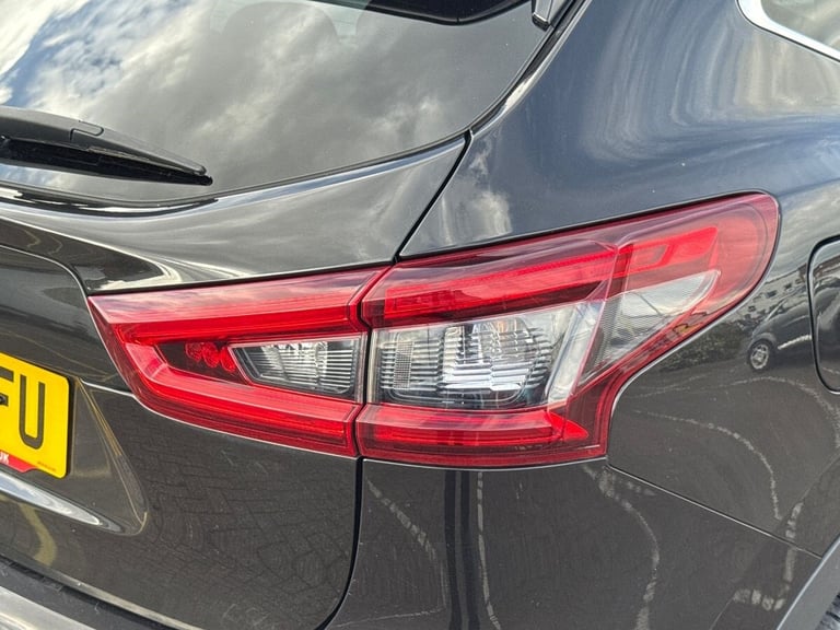 2018 Nissan Qashqai Nissan Qashqai 1.5 N-Connecta 5drs Hatchback Diesel Manual