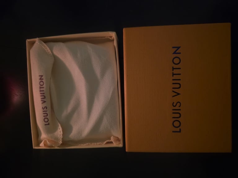 image for Louis Vuitton Men’s brown Leather Checkered Wallet