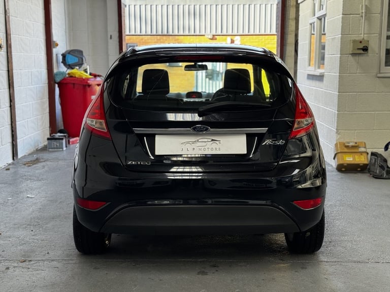 2009 Ford Fiesta 1.2L Zetec 82 Hatchback 3dr Petrol Manual Euro 4 (81 bhp) Hatchback Petrol Manual