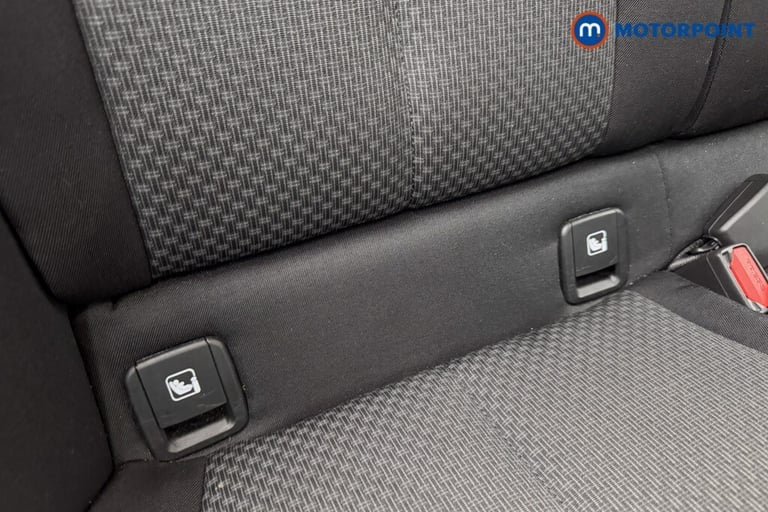 2024 BMW 1 Series 118i [136] SE 5dr Step Auto [Live Cockpit Pro] HATCHBACK PETROL Automatic