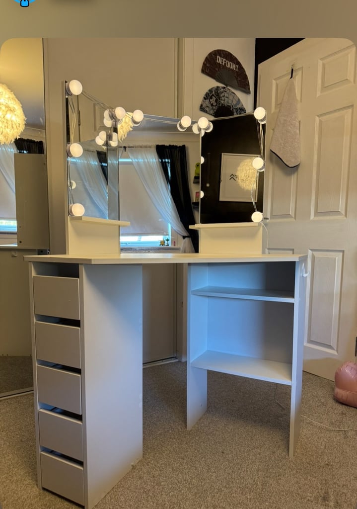 image for Corner vanity/makeup dresser with mirror and lights. 