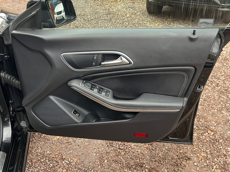 MERCEDES-BENZ CLA 2.1 CLA200 CDI Sport 2015