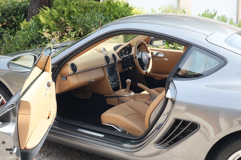 987.2 Porsche CAYMAN S, 2010, Manual, 3.4L
