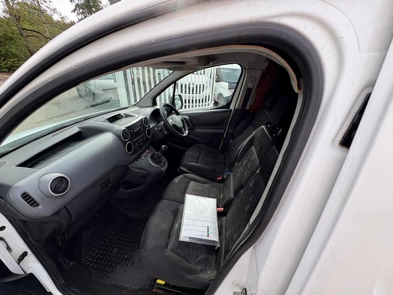 2017 Peugeot Partner Partner SE L1 Blue HDi Panel Van DIESEL Manual