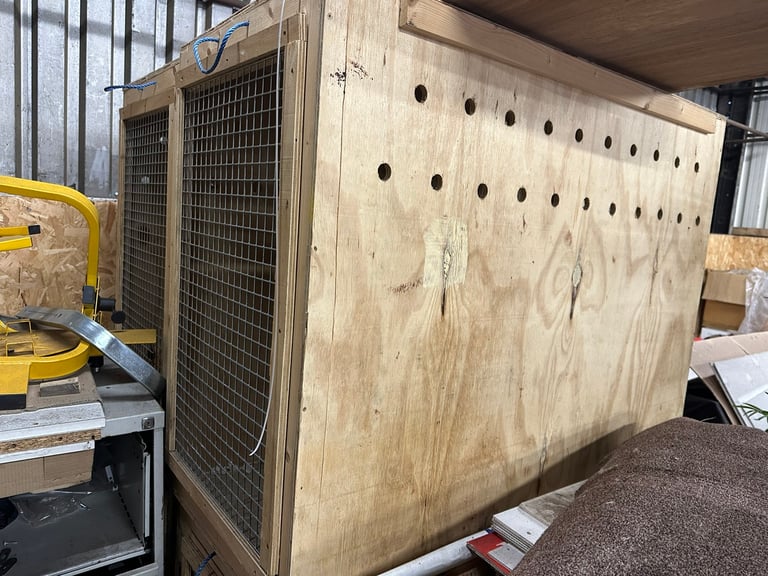 Dog kennels for sale Gumtree