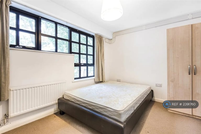 1 bedroom in Rope Street, London, SE16 (#2391760)