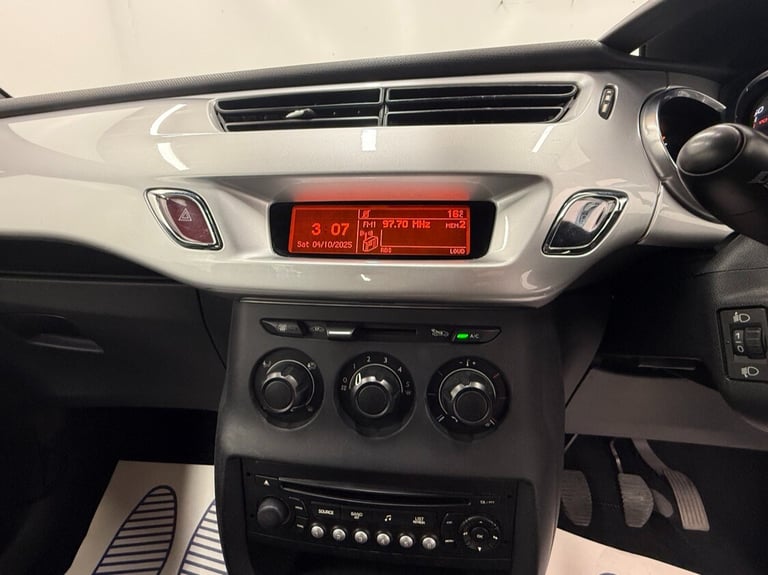 2010 Citroen DS3 1.4 VTi 16V DSign 3dr - LTD EDITION PASTEL BLEU - CRUISE - A/C - FSH HATCHBACK P...