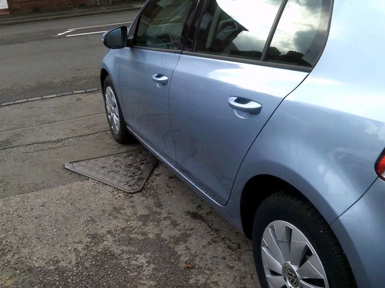 2011 Volkswagen Golf 1.6 TDI S Hatchback 5dr Diesel Manual Euro 5 (90 ps) Hatchback Diesel Manual