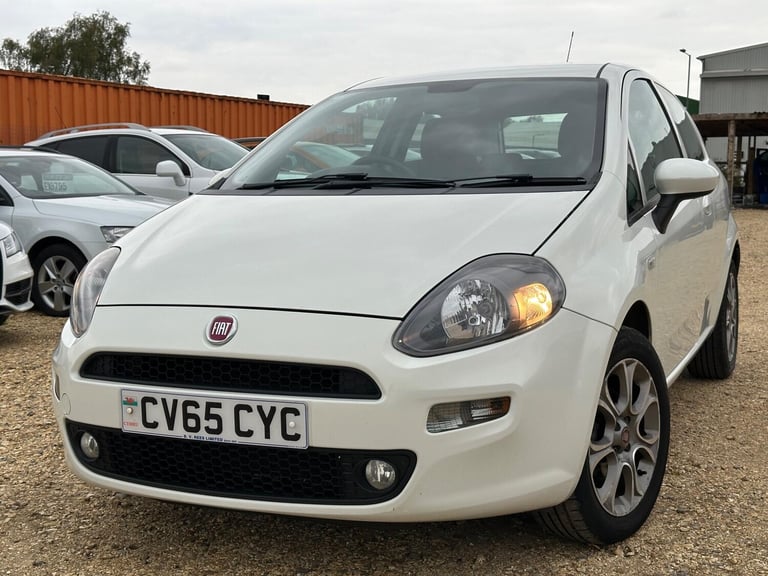 2015 Fiat Punto 1.2 Easy + Euro 6 3dr HATCHBACK Petrol Manual