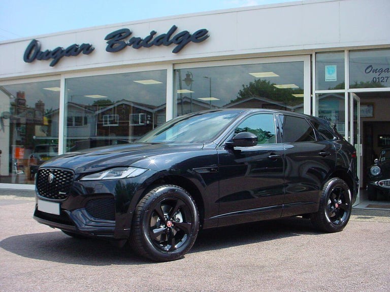 2024 Jaguar F-Pace 2.0 P400e 19.3kWh R-Dynamic SE Black Auto AWD Euro 6 (s/s) 5dr ESTATE Petrol/E...