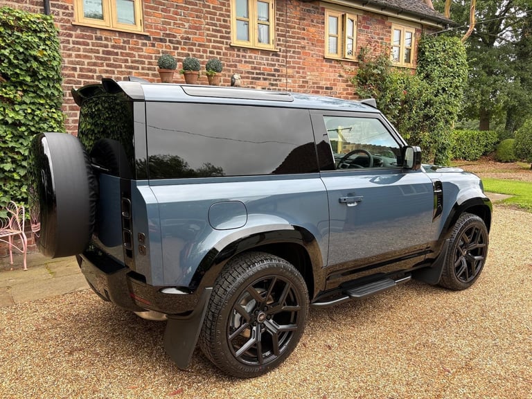 2025 Land Rover Defender 3.0 D250 Hard Top S Auto PANEL VAN Diesel Automatic