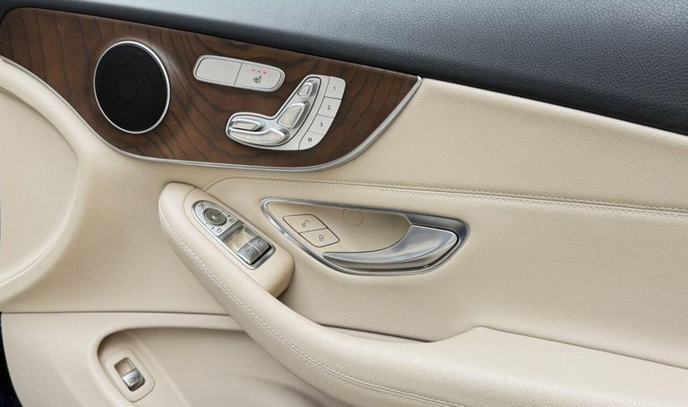 2017 Mercedes-Benz C Class 2.1 C250d AMG Line (Premium) G-Tronic+ Euro 6 (s/s) 2dr Coupe Diesel A...