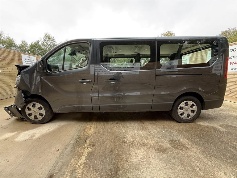 2024 RENAULT TRAFIC ADVANCE LL30 9 SEATER 2.0TD AUTO DAMAGED REPAIRABLE SALVAGE 