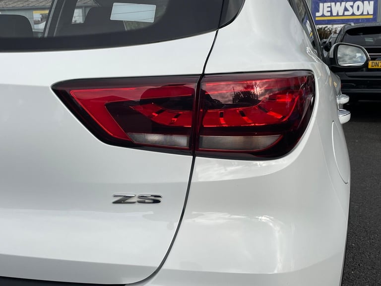 2020 MG MG ZS 1.5 VTi-TECH Excite Euro 6 (s/s) 5dr HATCHBACK Petrol Manual