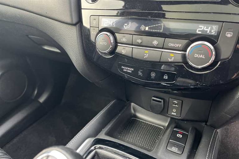 2018 Nissan X-Trail 1.6 DiG-T N-Connecta 5dr [7 Seat] ESTATE PETROL Manual