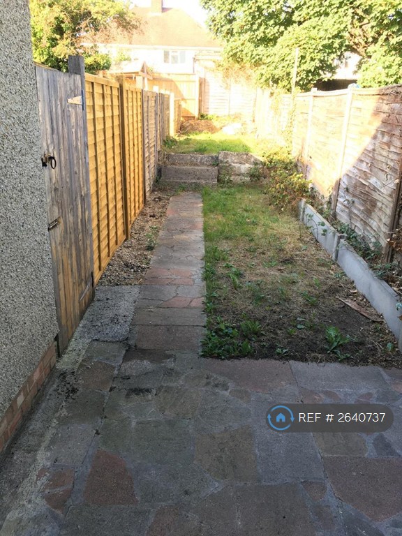 1 bedroom flat in Mayfair Road, Oxford, OX4 (1 bed) (#2640737)