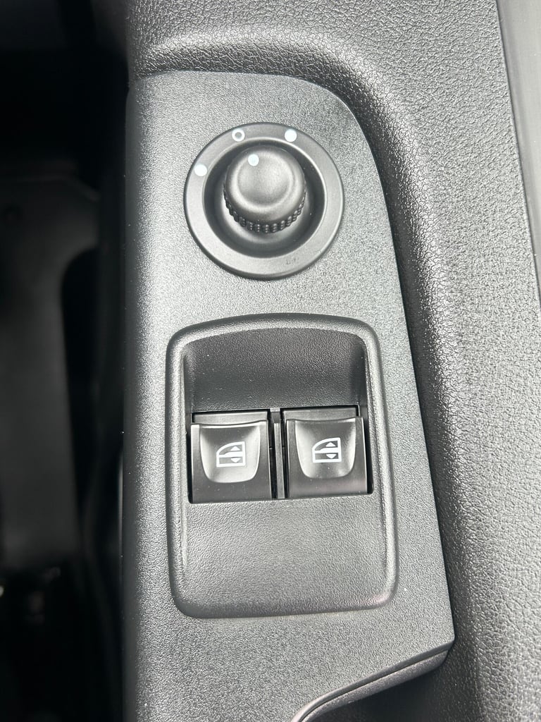 2021 Renault Trafic 2.0 dCi ENERGY 30 Business SWB Standard Roof Euro 6 (s/s) 5dr PANEL VAN Diese...