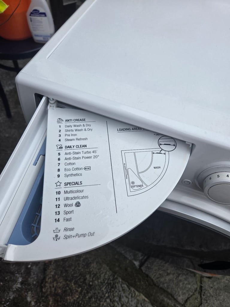 A Class  9kg/6kg washer dryer Hotpoint 