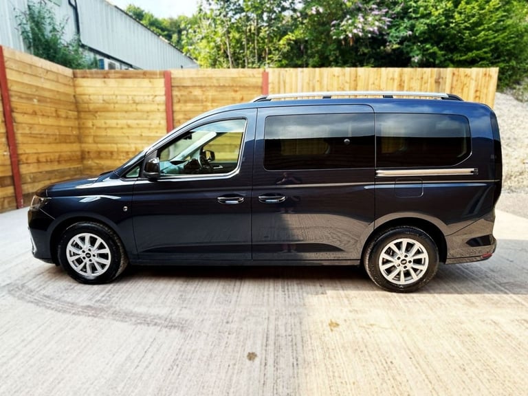 2024 Ford Tourneo Connect 2.0 EcoBlue Titanium 5dr Auto [7 seat] MPV DIESEL Automatic