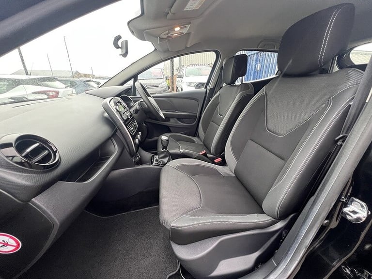  Renault Clio 1.5 dCi [90 Play Hatchback Diesel Manual