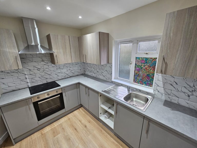 BEDSIT STUIDO PROPERTY QUARRY ROAD ME15