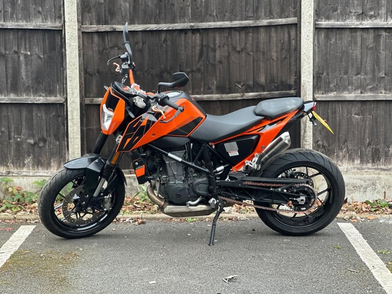 2018 KTM DUKE 690 Duke (17MY)  Petrol Manual