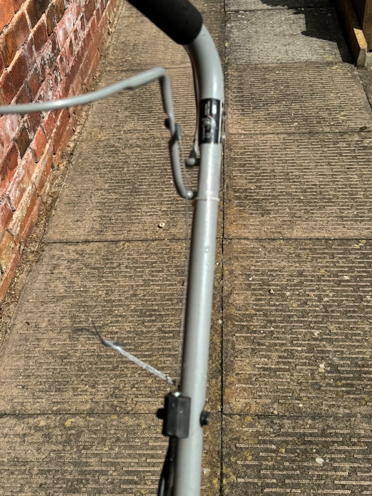 Lawn Mower Hyundai petrol 