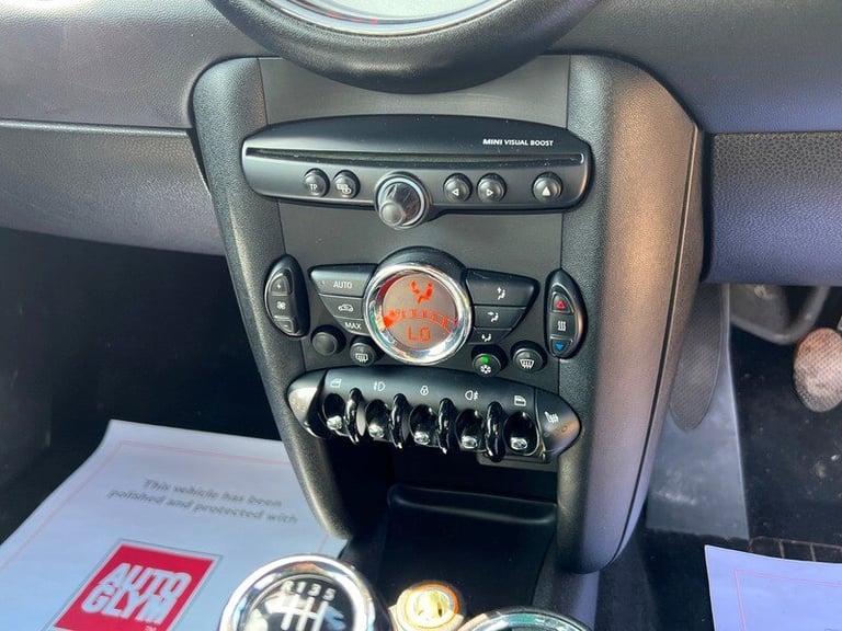 MINI Mini COOPER D LONDON 2012 EDITION