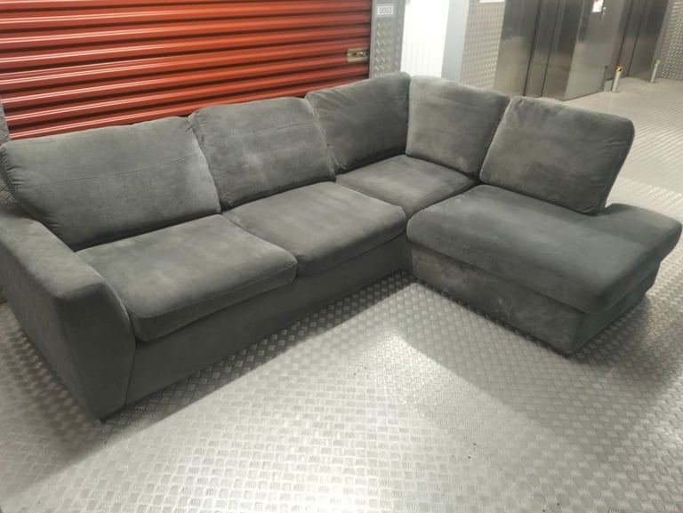 (Like new condition) JOHN LEWIS CORNER SOFA DELIVERY AVAILABLE TODAY 