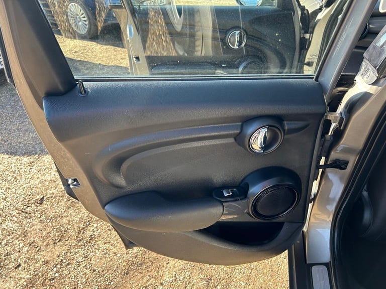 2020 MINI Hatch 1.5 Cooper Classic II 5dr HATCHBACK Petrol Manual