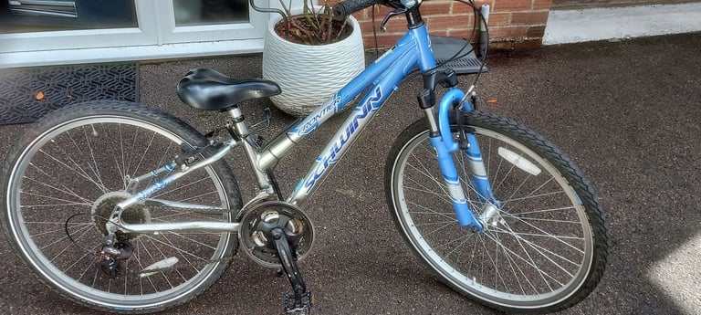 Girls bike 