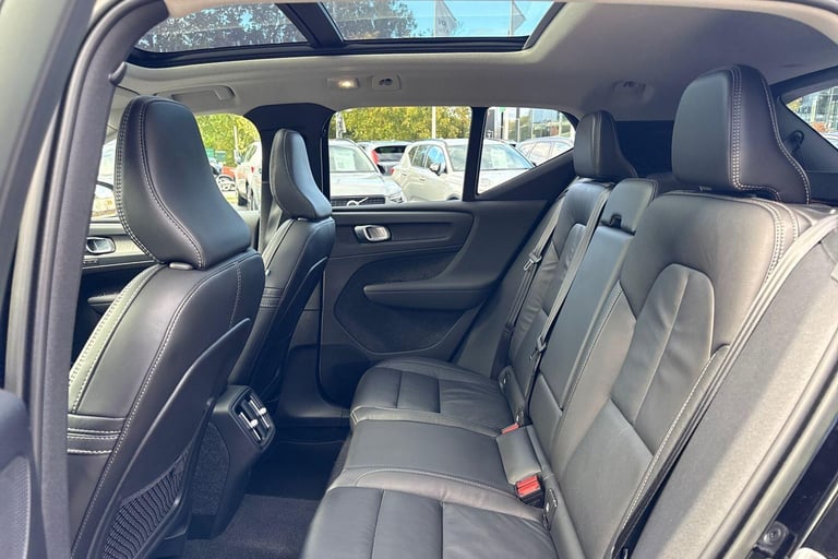 2022 Volvo XC40 2.0 B4 MHEV Ultimate SUV 5dr Petrol Hybrid DCT Auto Euro 6 (s/s) (197 ps) ESTATE ...