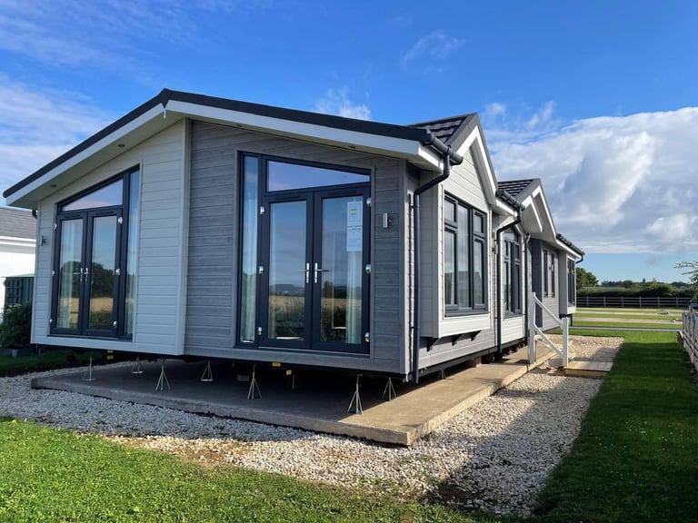 image for Willerby Delamere in Broadway  - Lodge / Caravan 