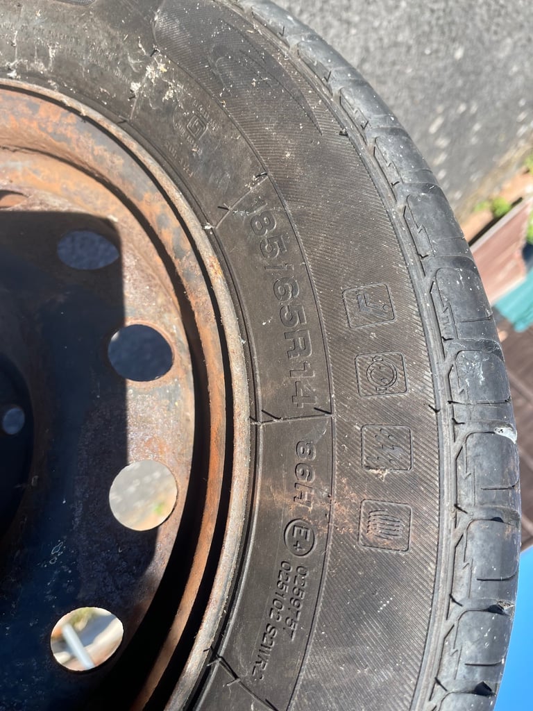 Budget 185/65R/14 Like NEW