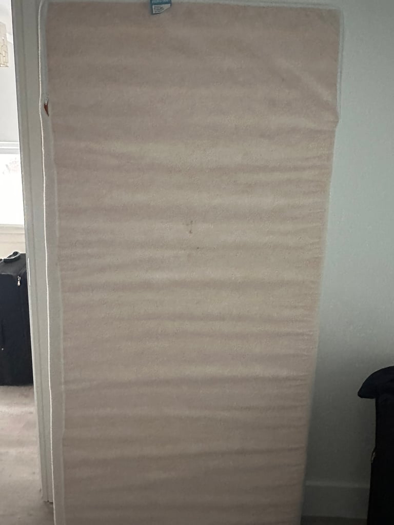  comfort silentnight single bed mattress & protection cover