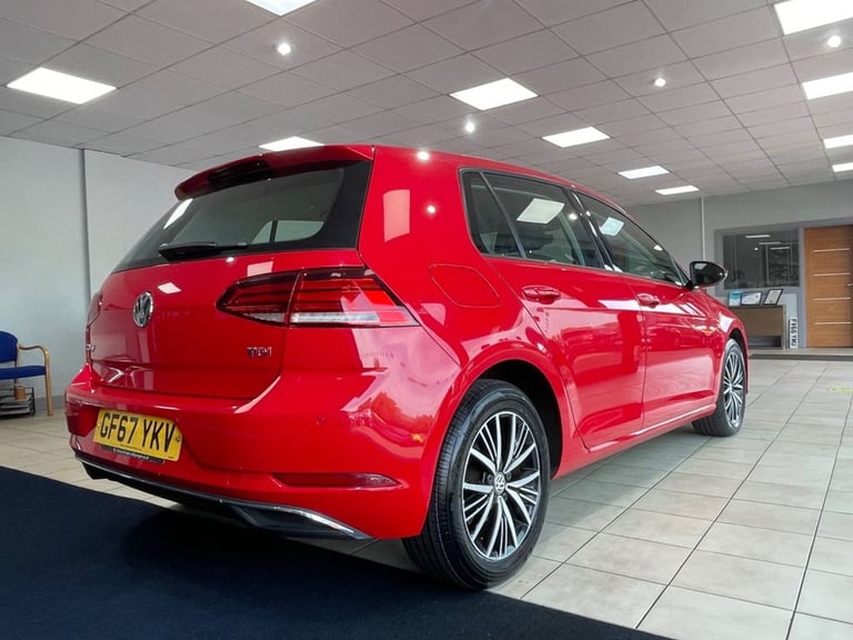 2017 Volkswagen Golf 1.6 TDI SE Nav Hatchback 5dr Diesel DSG Euro 6 (s/s) (115 ps) Hatchback Dies...