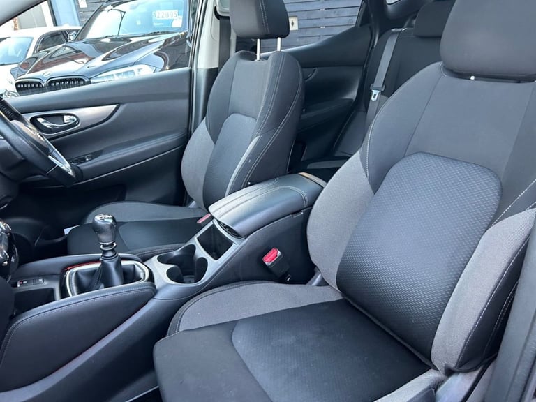 2019 Nissan Qashqai 1.3 DiG-T N-Connecta 5dr HATCHBACK PETROL Manual