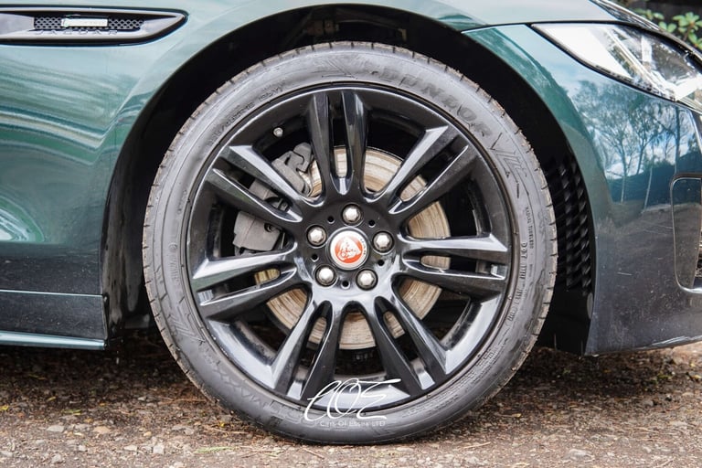 2016 Jaguar XE 2.0 XE R-Sport i Auto 4dr Saloon Petrol Automatic