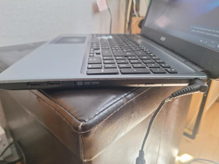 Acer i5(4th gen) 1tb hdd,8gb ram win10 laptop