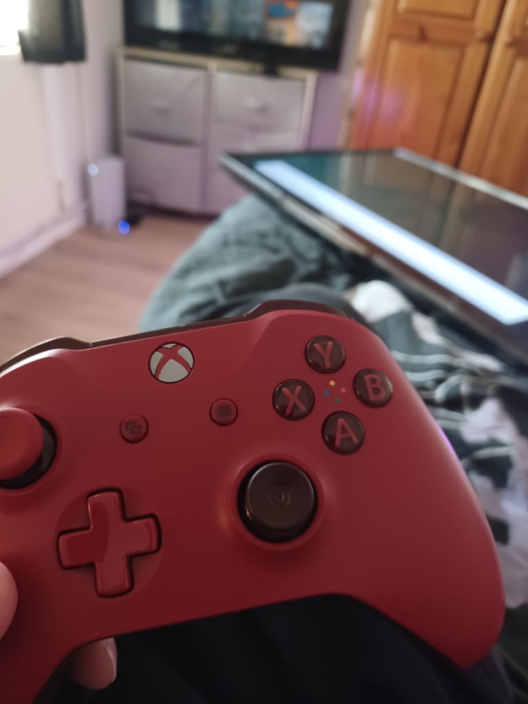 image for Xbox one controller 