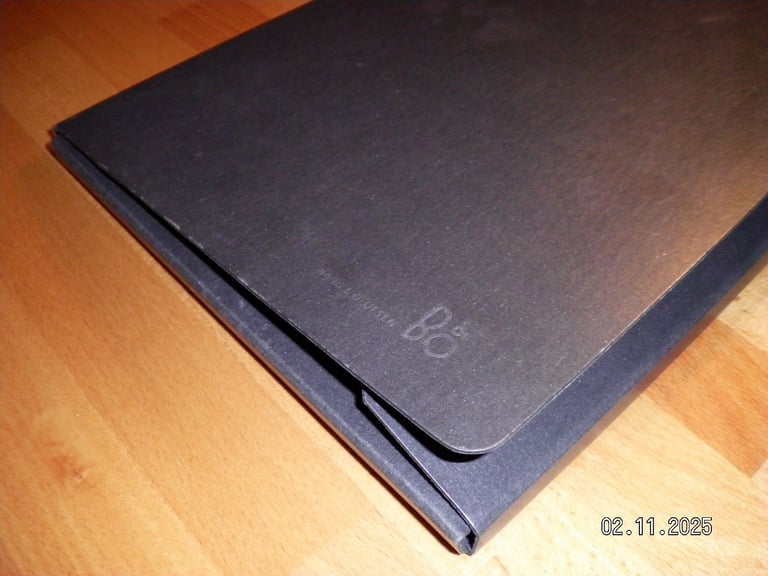 Bang & Olufsen BeoCenter 1 CRT DVD Retro Gaming TV Monitor RGB Scart 240p