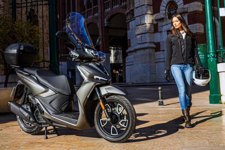 Voge SR16 2025  125cc Scooter